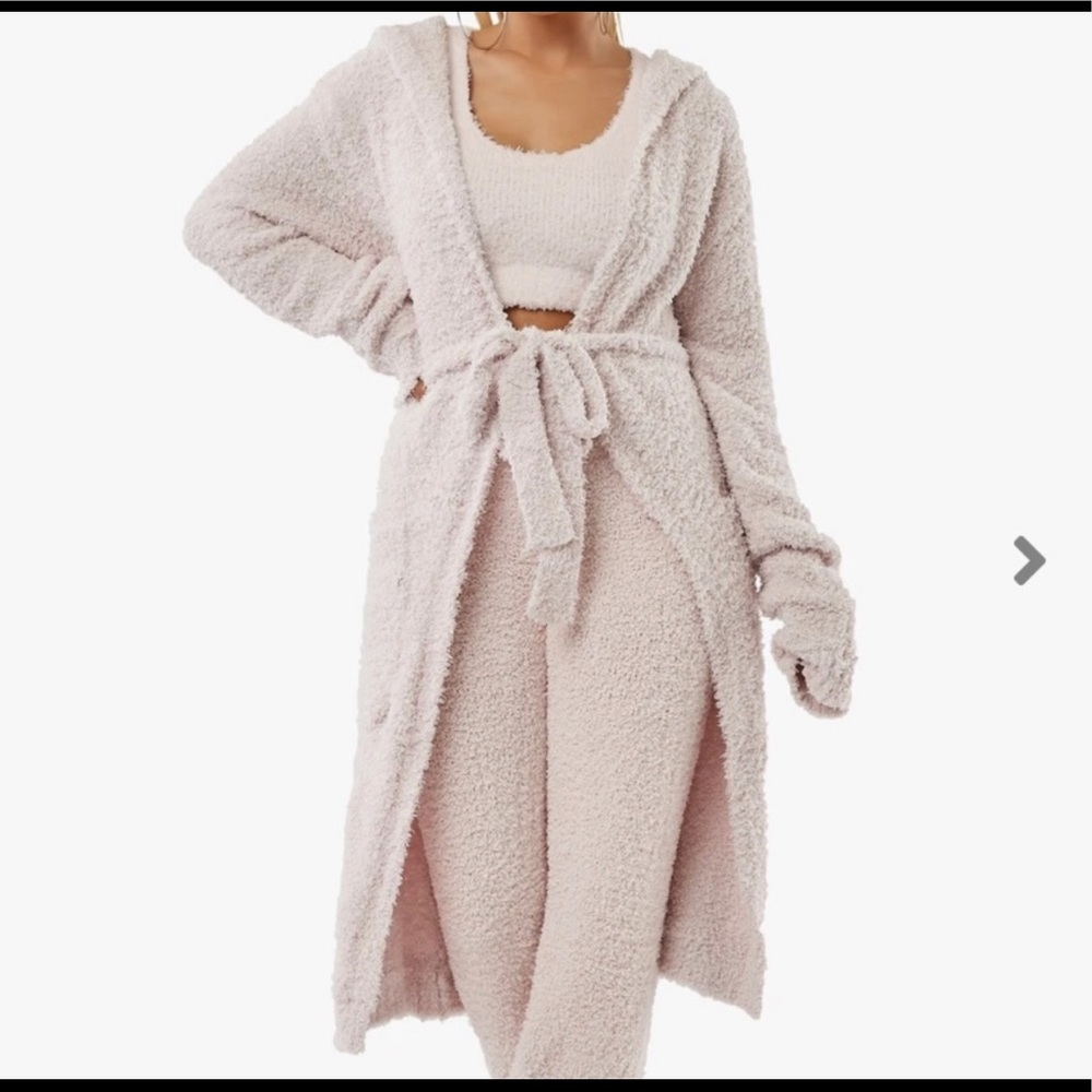 Honeybum knit fuzzy lounge robe good condition like Skims size large
